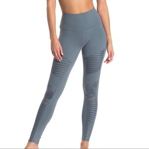 Alo High Waist Moto Legging in Concrete